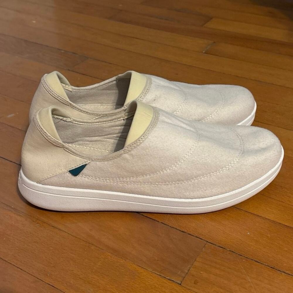 Vessi Sunday Slip On Sneakers Slippers Shoes Womens Size 10 Cream Comfort